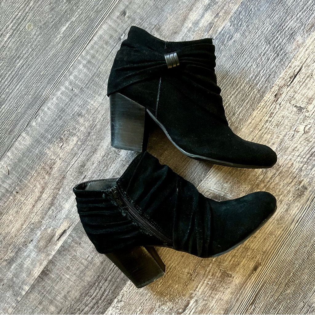 Andrew Geller Guinivere Booties